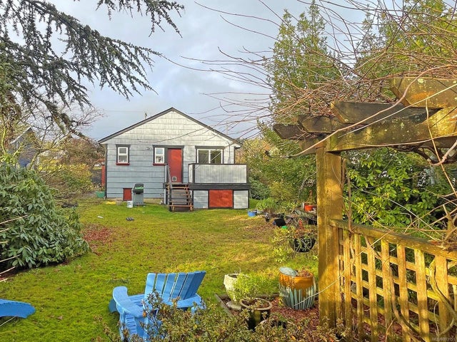 5 of 25 - 474 & 486 Wakesiah Ave, Nanaimo, BC