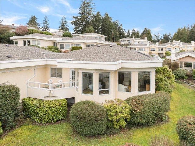 2 of 23 - 258 Lower Ganges Rd 32, Salt Spring, BC