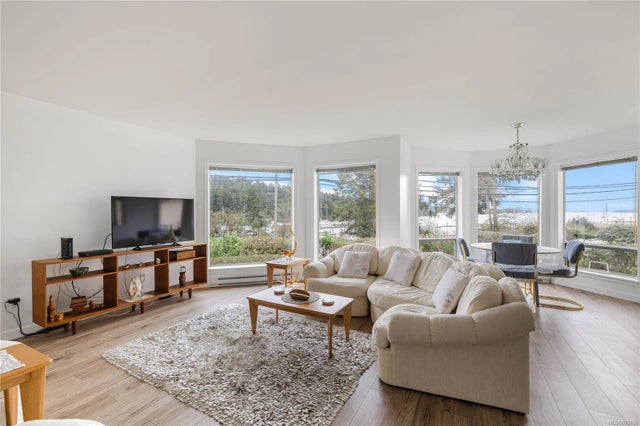 4 of 23 - 258 Lower Ganges Rd 32, Salt Spring, BC