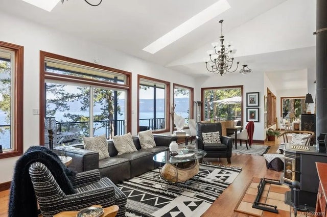 1 of 62 - 777 Mine Rd, Lasqueti Island, BC