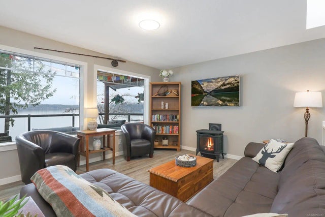 3 of 41 - 2304 South Lake Rd, Qualicum Beach, BC