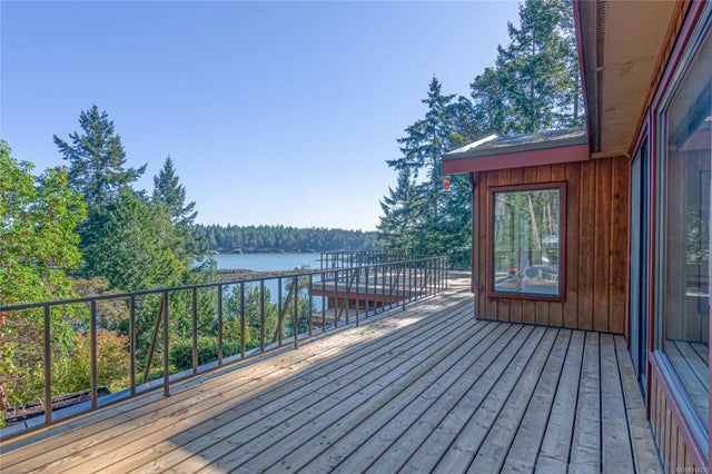 5 of 14 - 1361 Sturdies Bay Rd, Galiano Island, BC