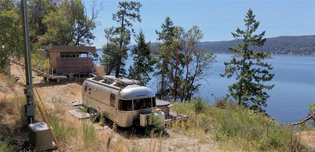 1 of 23 - 240 Old Scott Rd, Salt Spring, BC