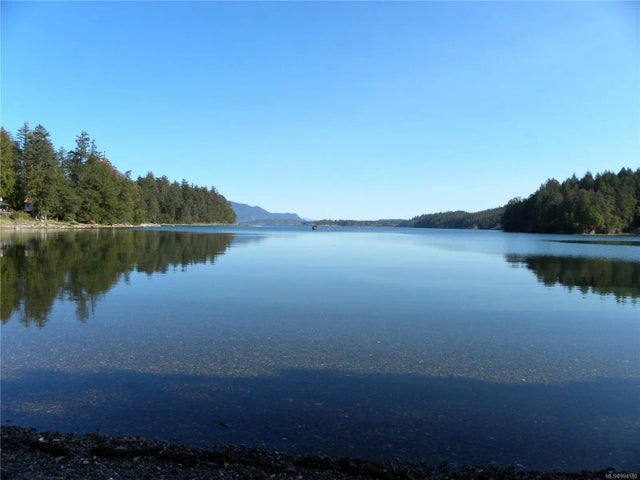 4 of 29 - 2 Spring Bay Rd, Lasqueti Island, BC