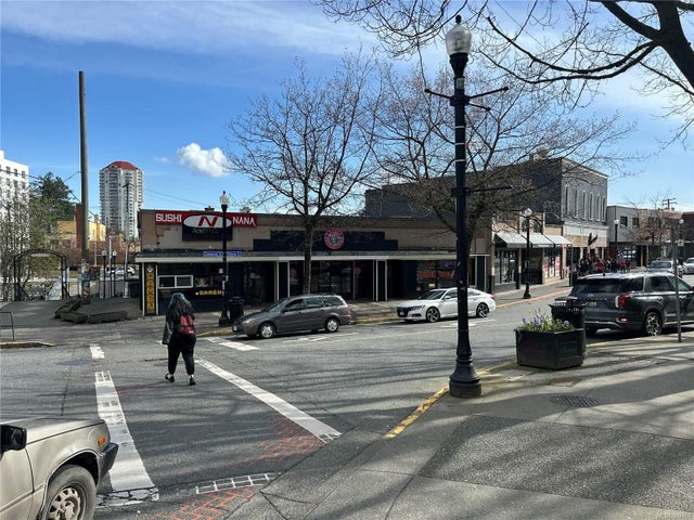 5 of 10 - 14 Victoria Cres, Nanaimo, BC