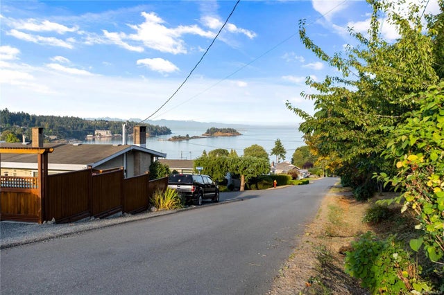 5 of 24 - 1630 Loat St, Nanaimo, BC