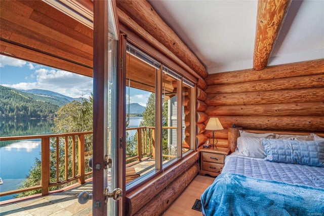 1 of 68 - 8412 Bloedel Dr, Port Alberni, BC