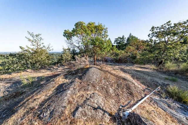 4 of 22 - 3020 Westridge Pl, Highlands, BC