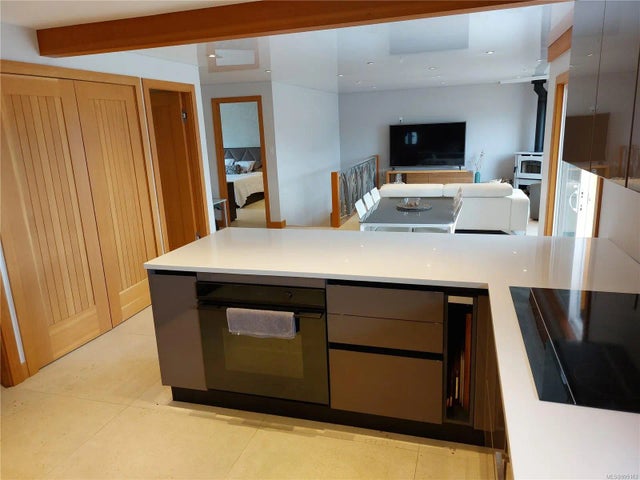 3 of 18 - 1721 Wilmot Rd, Cowichan Bay, BC