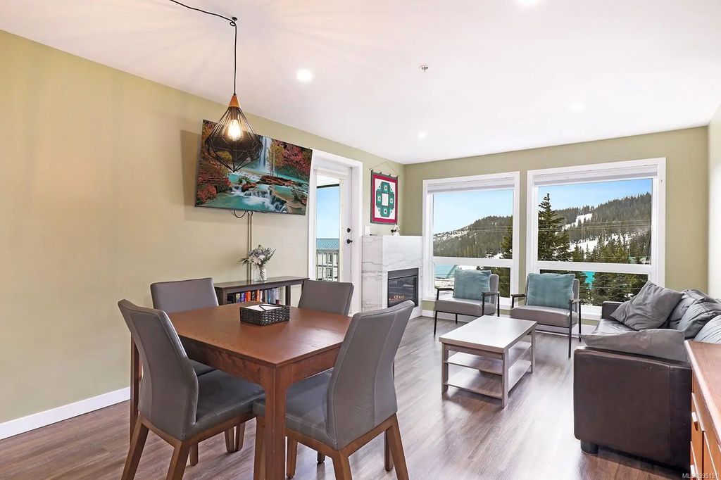 1201 Henry Rd 506, Courtenay