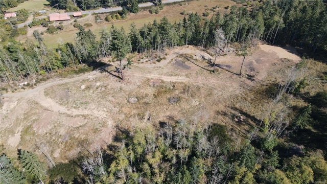 4 of 38 - 547 Beddis Rd, Salt Spring, BC