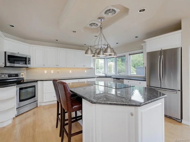 5 of 40 - 1899 Hovey Rd, Central Saanich, BC