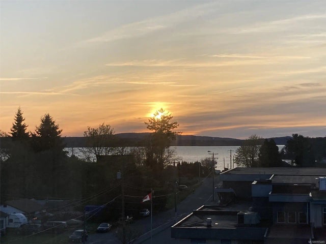 2 of 41 - 9958 Daniel St 402, Chemainus, BC