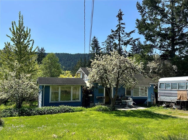 1 of 12 - 167 Park Dr, Salt Spring, BC