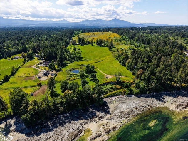 4 of 18 - 2988 Lofthouse Rd, Nanaimo, BC