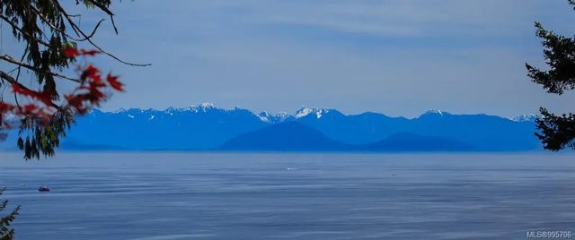4 of 25 - 1180 Berry Point Rd, Gabriola Island, BC