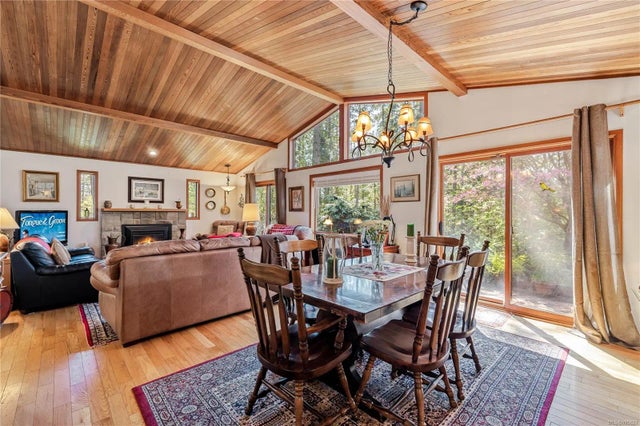 3 of 42 - 112 Cairns Pl, Salt Spring, BC
