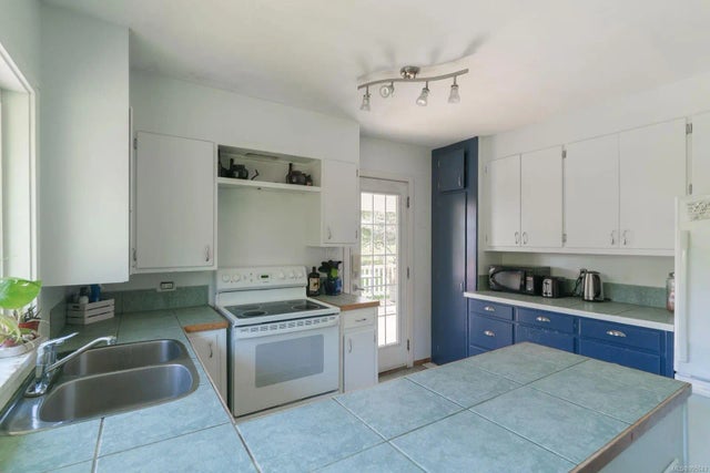 4 of 36 - 11228 Chemainus Rd, Saltair, BC