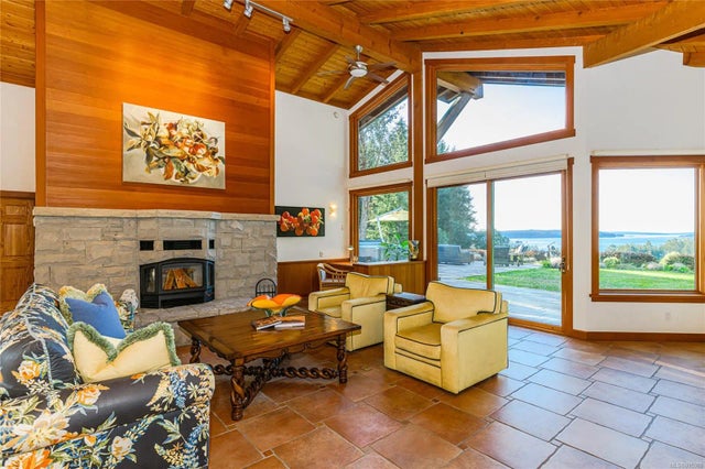 4 of 62 - 224 Pringle Farm Rd, Salt Spring, BC