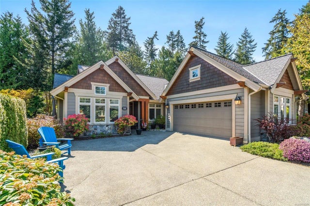 1 of 46 - 532 Eaglewood Crt, Qualicum Beach, BC