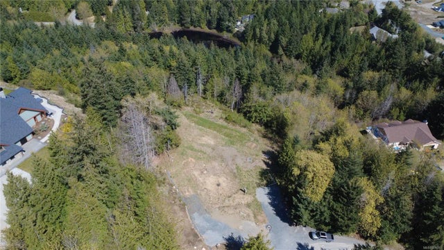 2 of 18 - 1725 Warn Way, Qualicum Beach, BC