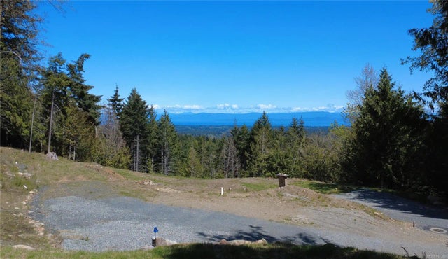 4 of 18 - 1725 Warn Way, Qualicum Beach, BC