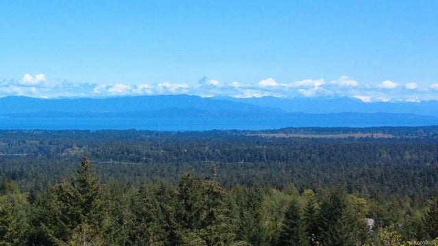 5 of 18 - 1725 Warn Way, Qualicum Beach, BC