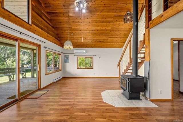 3 of 30 - 4039 East Rd, Denman Island, BC