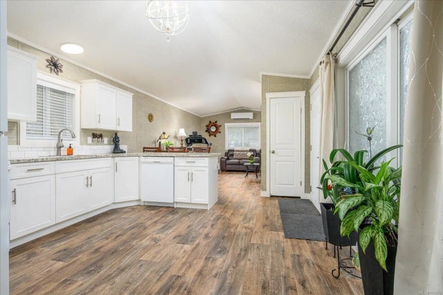 1 of 31 - 25 Maki Rd 79, Nanaimo, BC