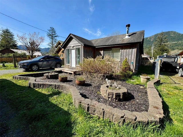 2 of 34 - 123 Maquinna Ave, Zeballos, BC