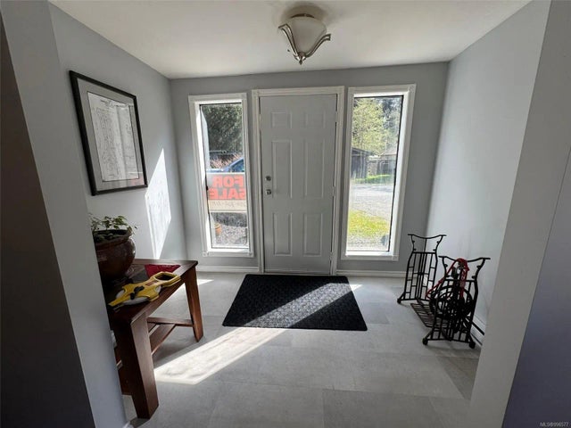 3 of 34 - 123 Maquinna Ave, Zeballos, BC