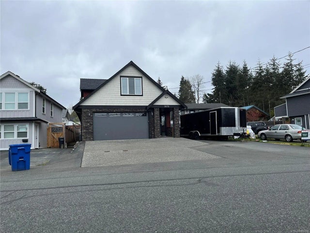 1 of 31 - 3073 Neyland Rd, Nanaimo, BC