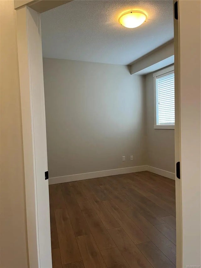 4 of 31 - 3073 Neyland Rd, Nanaimo, BC
