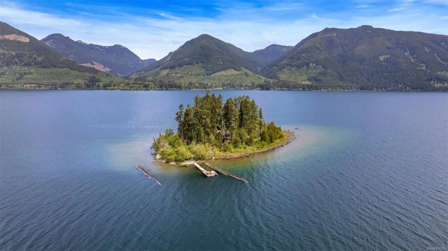 1 of 62 - 7 Island #7 , See Remarks, BC