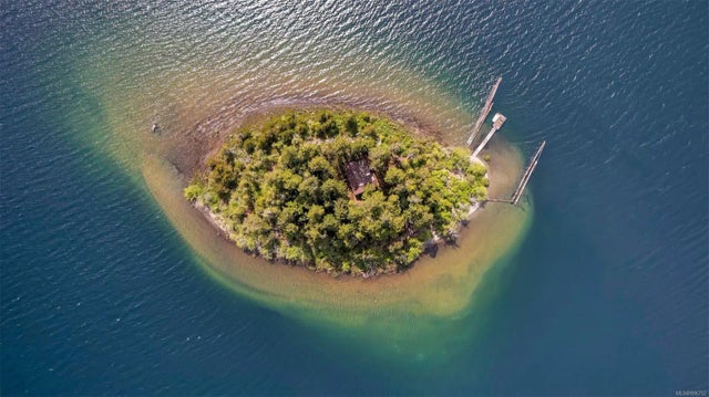 3 of 62 - 7 Island #7 , See Remarks, BC
