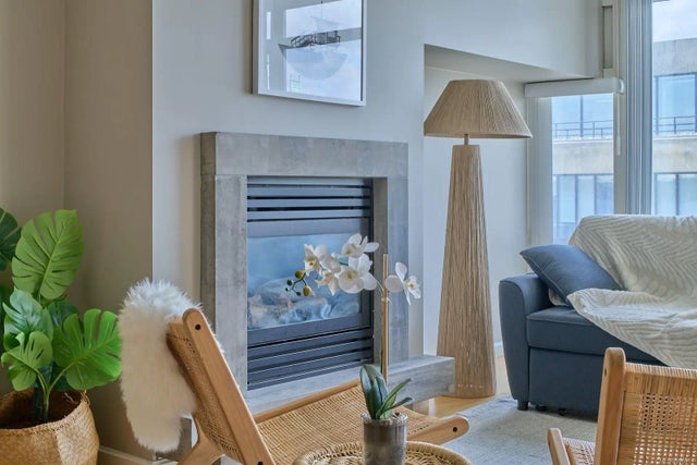 3 of 49 - 38 Front St 505, Nanaimo, BC