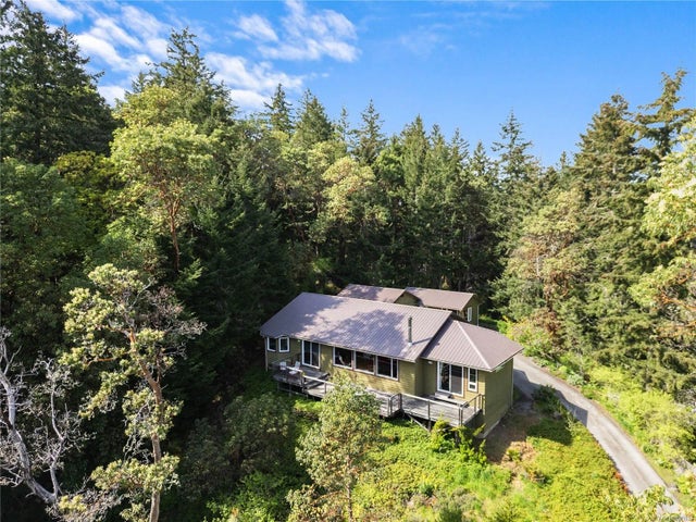 1 of 41 - 260 Old Divide Rd, Salt Spring, BC