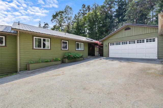 2 of 41 - 260 Old Divide Rd, Salt Spring, BC