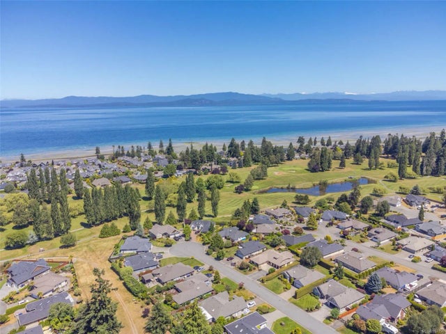 5 of 18 - 530 Sandwedge Close, Qualicum Beach, BC