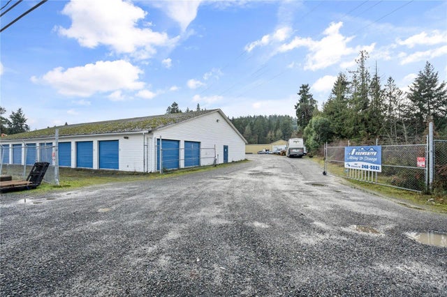 3 of 21 - 856 Allsbrook Rd, Parksville, BC