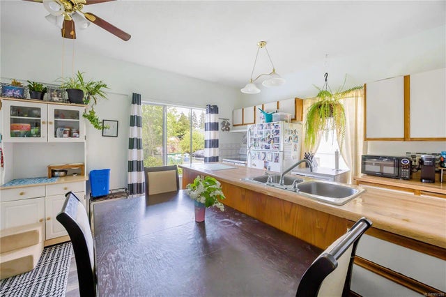 4 of 38 - 532 Prideaux St, Nanaimo, BC