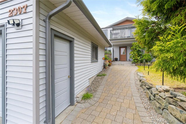 3 of 51 - 2307 Panorama View Dr, Nanaimo, BC