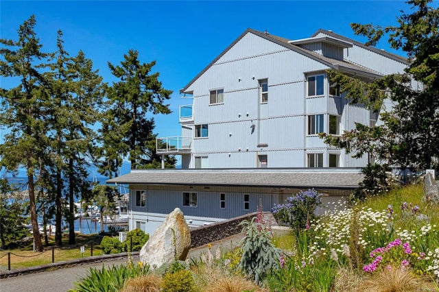 2 of 58 - 3555 Outrigger Rd 407, Nanoose Bay, BC