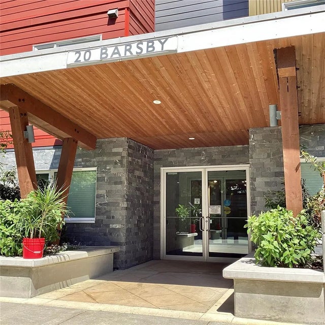 3 of 38 - 20 Barsby Ave 215, Nanaimo, BC