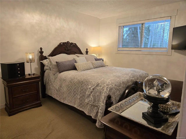 2 of 16 - 2275 Island Hwy E, Nanoose Bay, BC