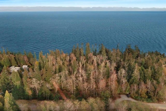 3 of 23 - 6510 Eagles Dr, Courtenay, BC