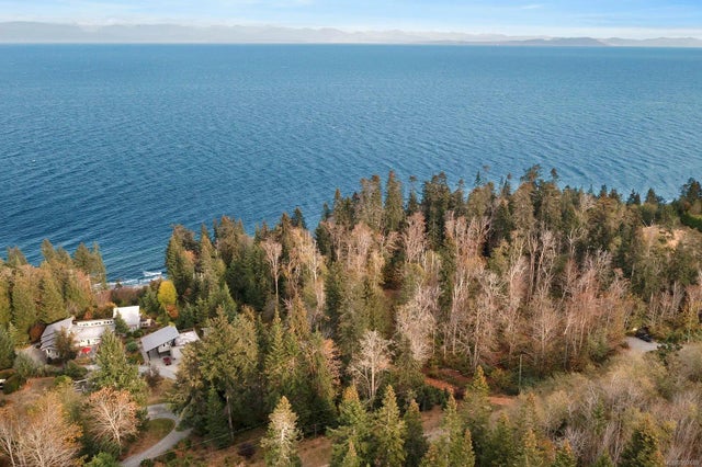 5 of 23 - 6510 Eagles Dr, Courtenay, BC