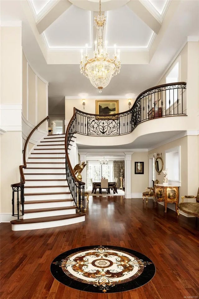 4 of 87 - 1708 Woodsend Dr, Saanich, BC