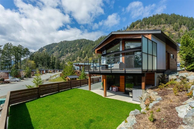 1 of 70 - 7420 Cottage Way, Lake Cowichan, BC