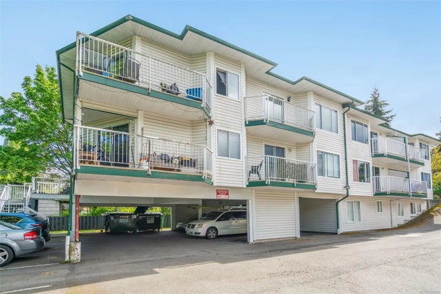 1 of 35 - 68 Mill St 8, Nanaimo, BC